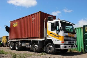Truck and crane hire in west Auckland Hardcase Carriers for cheapest container transport