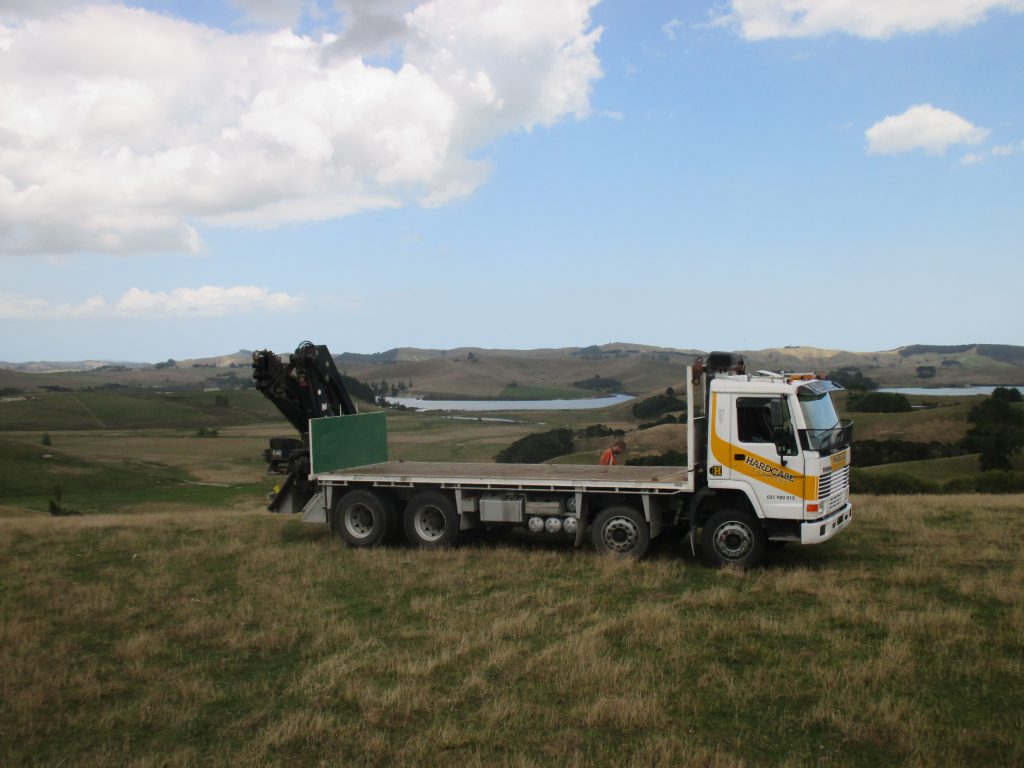 At Kaiwaka we delivered 2 containers with the Volvo truck and Hiab crane. We cover the North Island Hardcase Carriers have this truck and Hiab crane for hire in west Auckland